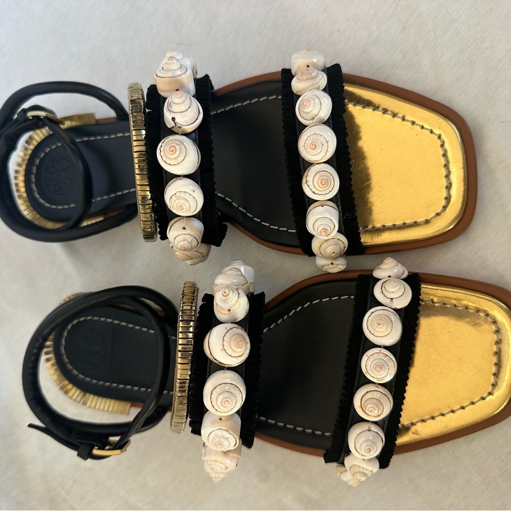 New Tory Burch Black and Gold Sinclair seashell Women's Sandals 9 with box - Picture 3 of 16